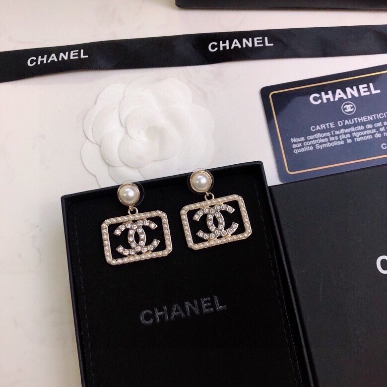 Ch**el earrings